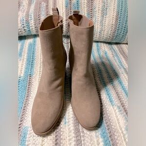 Women’s boots